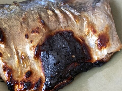 鯖のパリパリ米粉がけ焼き